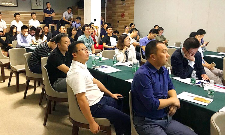 CIO私享会｜共享最佳实践，看智慧办公如何赋能地产行业…_02